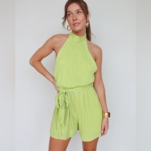 Vestique NWT Lime Lover Romper Pleated Tie Waist Low Back Halter Neck Size L - Picture 1 of 6